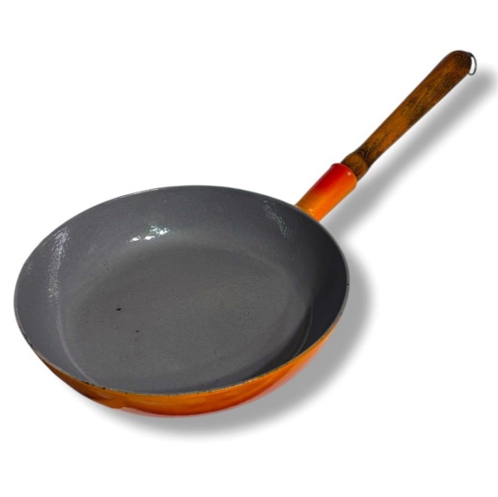 VINTAGE Flame Orange Enameled 9.5” Frying Saute Pan Wooden Handle